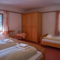 Double Room with Shared Bathroom and Lake View