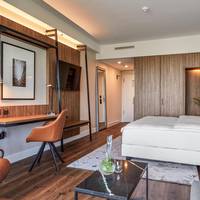 Family room with panoramic view