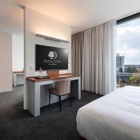 One-Bedroom King Suite