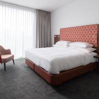 Queen Guest Room