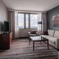 Junior Club Suite, M Club lounge access, 1 Bedroom Junior Suite, 1 King, High floor