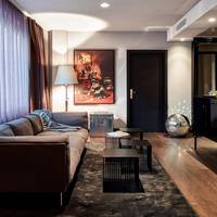 Roomers Suite