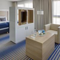 Junior Twin Suite