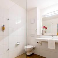 Comfort Queen Room