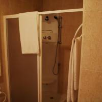 Deluxe Double Room with Hydromassage Shower 