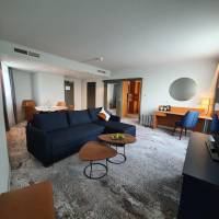 One-Bedroom King Suite - Non-Smoking