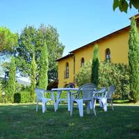 One-Bedroom Holiday Home