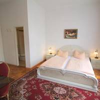 Basic Triple Room