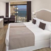 Deluxe Double or Twin Room with Sea View