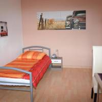 Single Room with Shared Bathroom