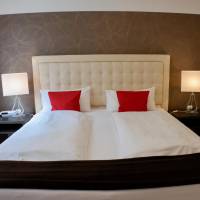 Comfort One-Bedroom Apartment with Loggia	