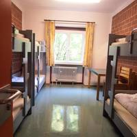 Кровать в общем номере