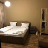 One-Bedroom Apartment (Annex)