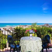 One-Bedroom Apartment (3 Adults) with Sea View