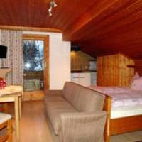 Apartment With Shared Bathroom