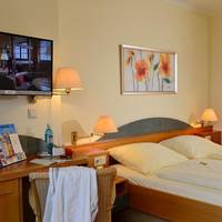 Standard Double Room with Valley View