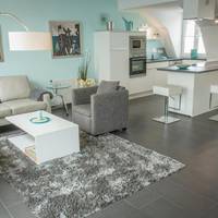 One-Bedroom Apartment with Balcony - 3
