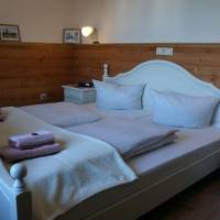 Deluxe Double Room with Shower