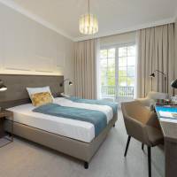 Comfort Queen Room