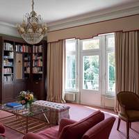 Corner Suite