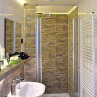 Basic Single Room with Shared Bathroom