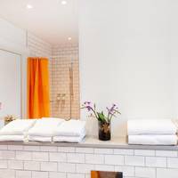 Single Room with Shared Bathroom
