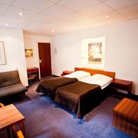 Quadruple Room with Private Bathroom