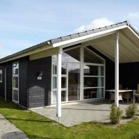Classic Plus Holiday Home (8 Adults)