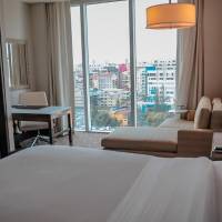 Classic King Room with City View