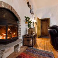 Deluxe Apartment with Fireplace