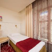 Small Single Room with Free Parking