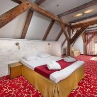 Deluxe Double Room - Attic with Free Parking
