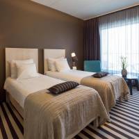 Standard Twin Room with Spa Access 