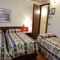 Economy Triple Room