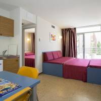 Apartment (3 Adults + 2 Children)
