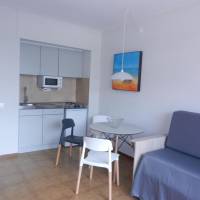 Studio with Balcony (2-3 Adults)