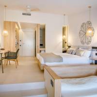 Open Suite (2 adults +1 child)
