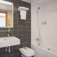 Two-Bedroom Apartment (2-4 Adults)