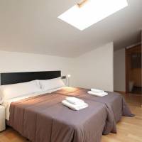 Three-Bedroom Apartment with Balcony (5 Adults) 