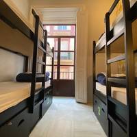 Quadruple Room with Private Bathroom