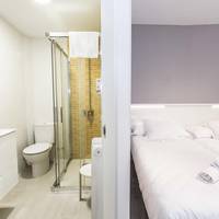 Twin Room with Extra Bed with Private Bathroom