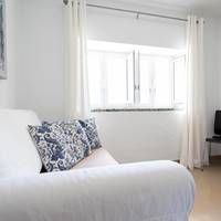 Economy Studio (3 Adults) - Calle Adolfo Rodriguez Jurado 8