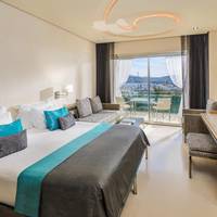 Deluxe Double Room with Terrace, Pool View & SPA access