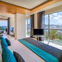 Grand Corner Suite with Large Terrace, Sea View, Exterior Bathtub & SPA access