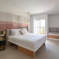 Superior Sea View Apartment