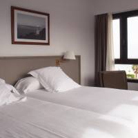 Standard Twin Room with Sea View