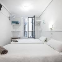 Standard Twin Room with Shared Bathroom