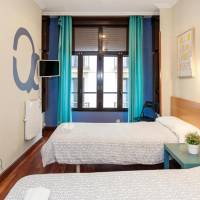 Standard Twin Room with Shared Bathroom