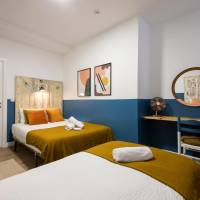 Basic Triple Room with Shared Bathroom