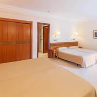 Quadruple Room with Sea View